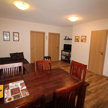 Veľký Slavkov Apartman Baska מראה חיצוני תמונה