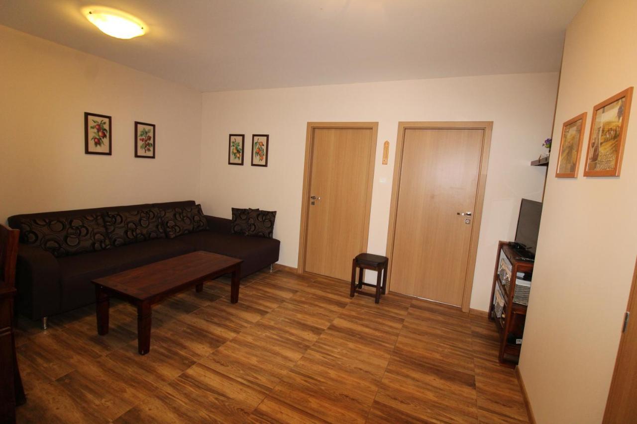 Veľký Slavkov Apartman Baska מראה חיצוני תמונה